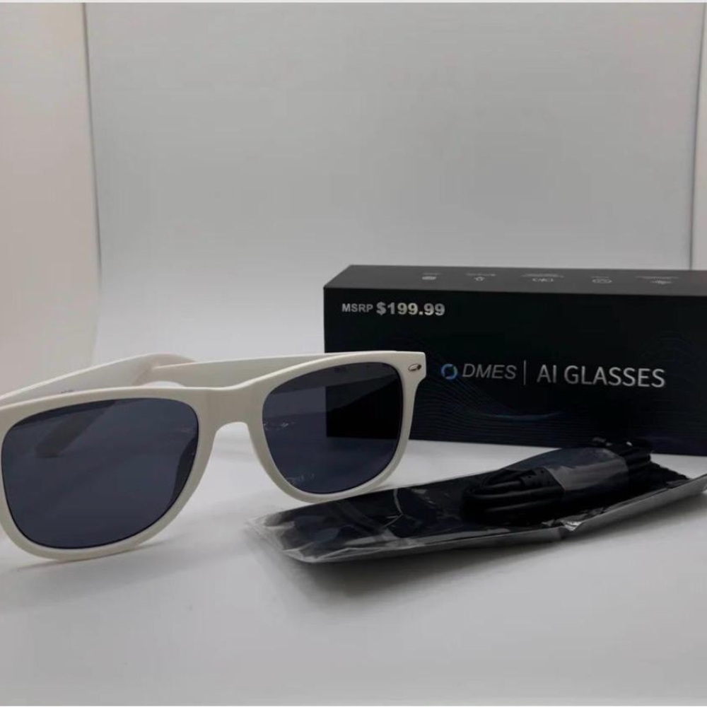 DMES AI Glasses in White